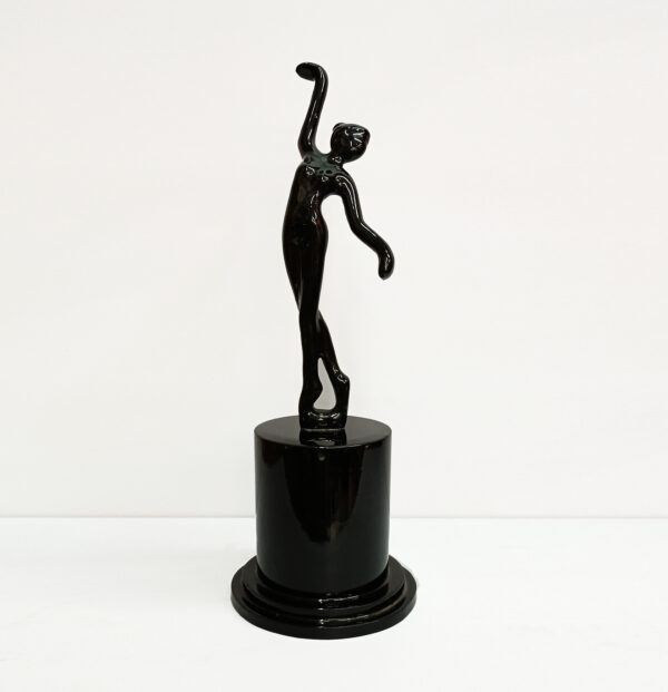 ST - 2279 Black Lady